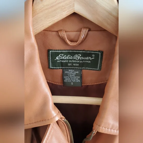 Eddie Bauer Classic Tan lambs Leather Jacket. womens small. EUC - Picture 3 of 8